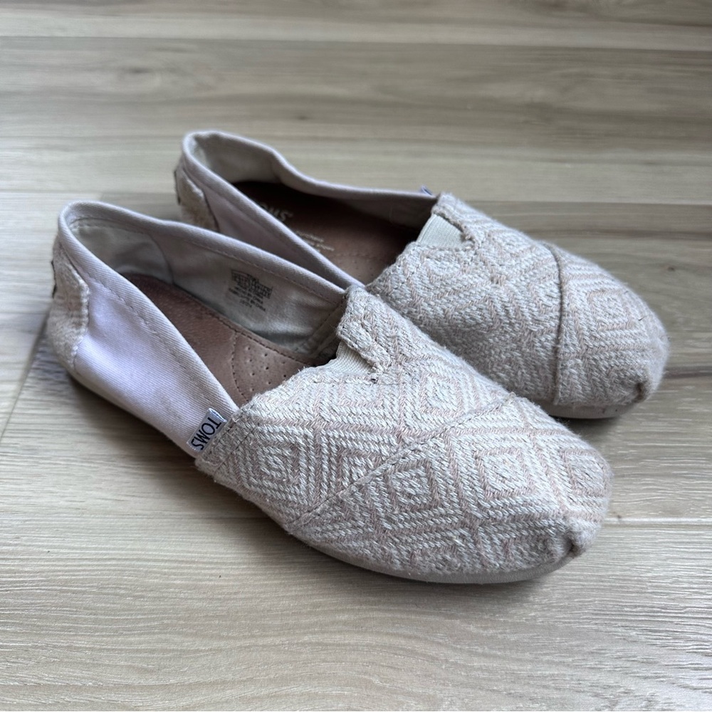 TOMS